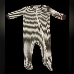 Milk berry size 3-6 month gray stripped sleeper- ultra soft